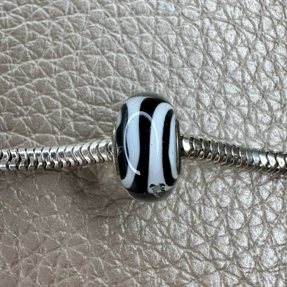 Helzberg Diamonds - Black and White Swirl Glass Charm
